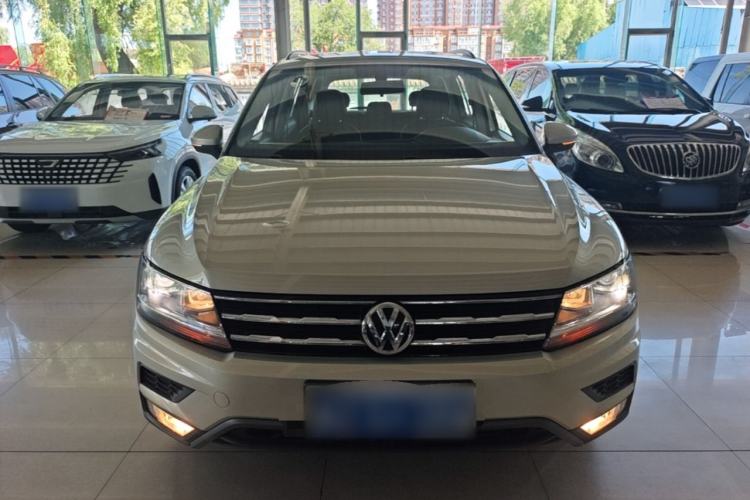 Used Volkswagen Tiguan L 2017 330TSI Automatic Two-Wheel Drive Luxury Edition Front