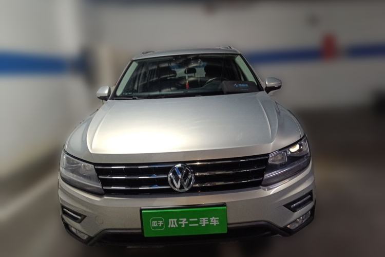 Used Volkswagen Tiguan L 2017 330TSI Automatic Two-Wheel Drive Luxury Edition Front
