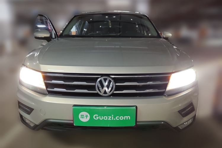 Used Volkswagen Tiguan L 2017 330TSI Automatic Two-Wheel Drive Luxury Edition Front