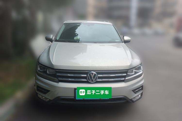 Used Volkswagen Tiguan L 2017 330TSI Automatic Two-Wheel Drive Luxury Edition Front