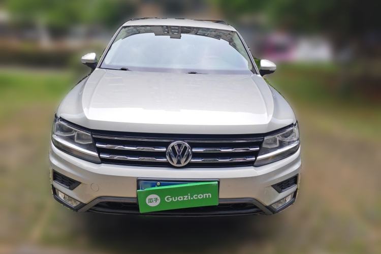 Used Volkswagen Tiguan L 2017 330TSI Automatic Two-Wheel Drive Luxury Edition Front