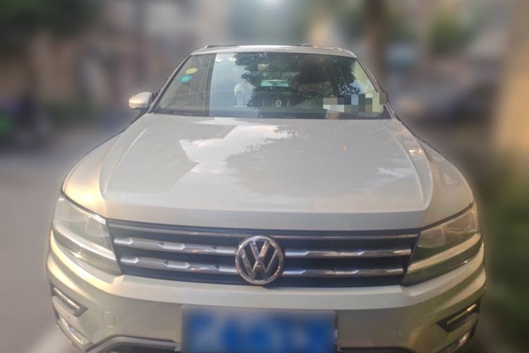 Used Volkswagen Tiguan L 2017 330TSI Automatic Two-Wheel Drive Luxury Edition Front