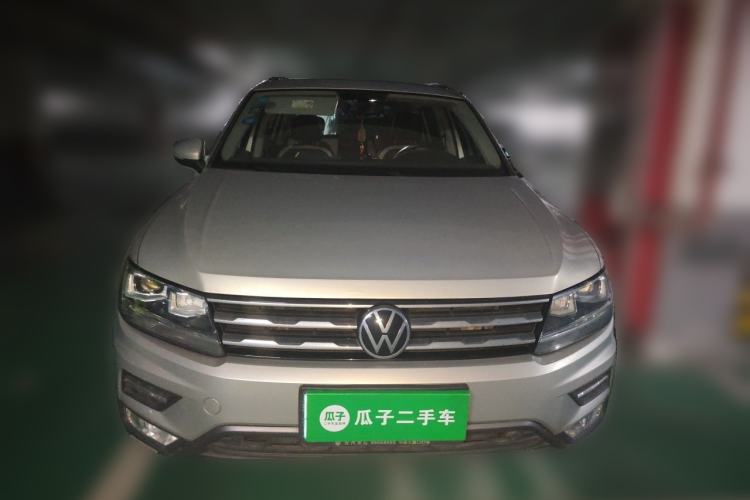 Used Volkswagen Tiguan L 2017 330TSI Automatic Two-Wheel Drive Luxury Edition Front