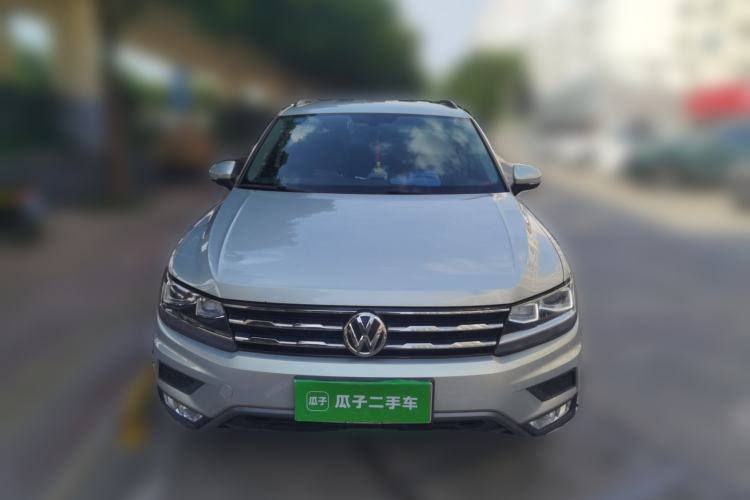 Used Volkswagen Tiguan L 2017 330TSI Automatic Two-Wheel Drive Luxury Edition Front