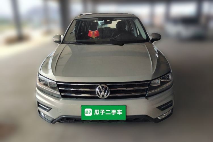 Used Volkswagen Tiguan L 2017 330TSI Automatic Two-Wheel Drive Luxury Edition Front