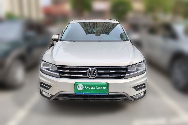 Used Volkswagen Tiguan L 2017 330TSI Automatic Two-Wheel Drive Luxury Edition Front