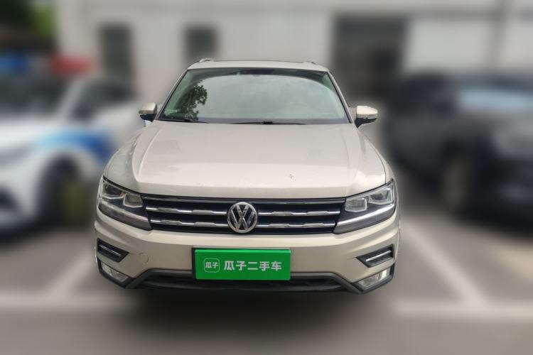 Used Volkswagen Tiguan L 2017 330TSI Automatic Two-Wheel Drive Luxury Edition Front
