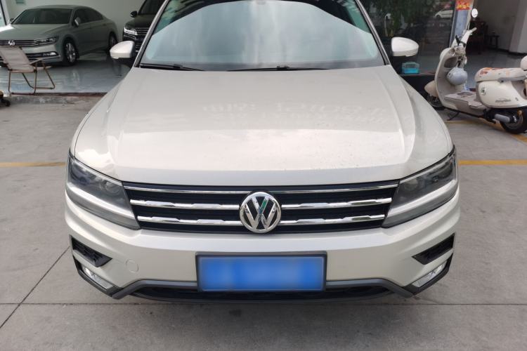 Used Volkswagen Tiguan L 2017 330TSI Automatic Two-Wheel Drive Luxury Edition Front