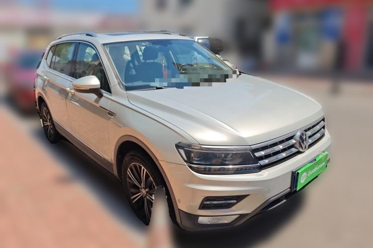 Used Volkswagen Tiguan L 2017 330TSI Automatic Two-Wheel Drive Flagship Edition Front Right 45 Deg