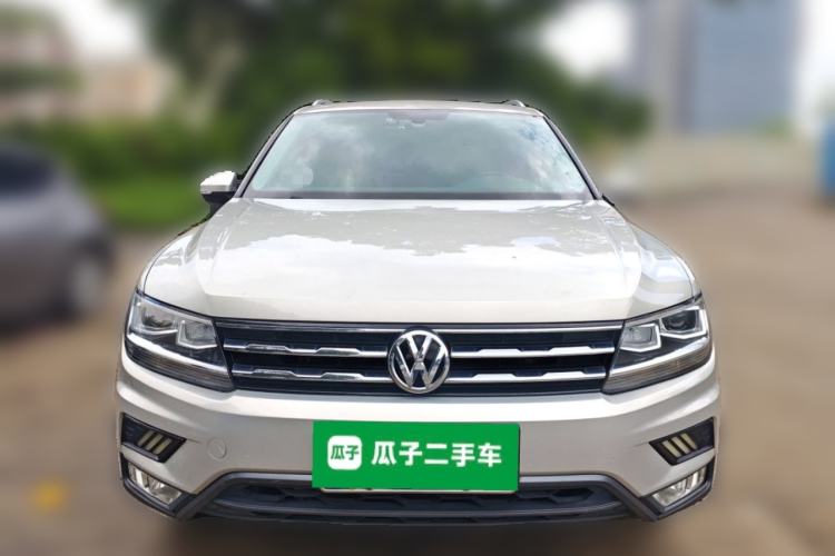 Used Volkswagen Tiguan L 2017 330TSI Automatic Two-Wheel Drive Luxury Edition Front