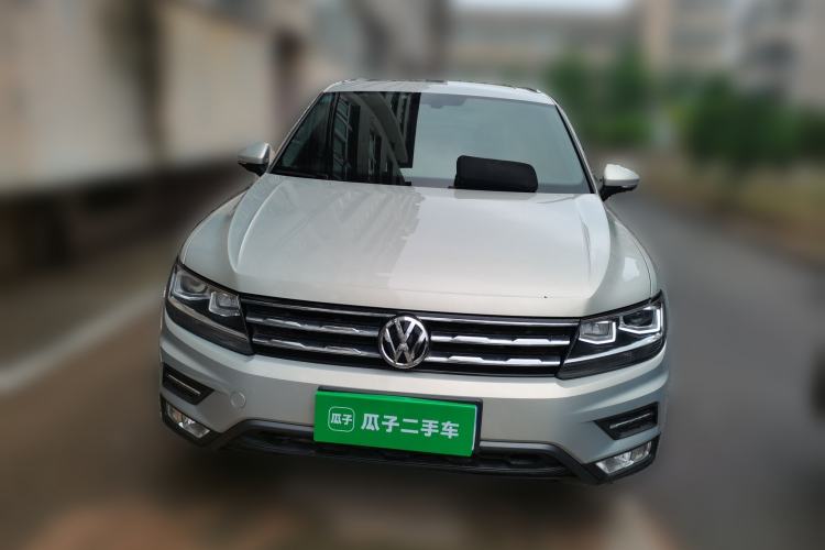 Used Volkswagen Tiguan L 2017 330TSI Automatic Two-Wheel Drive Luxury Edition Front