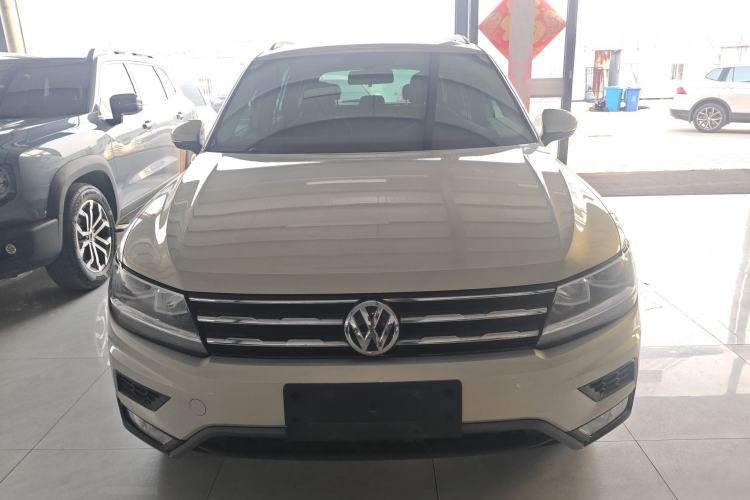 Used Volkswagen Tiguan L 2017 330TSI Automatic Two-Wheel Drive Luxury Edition Front