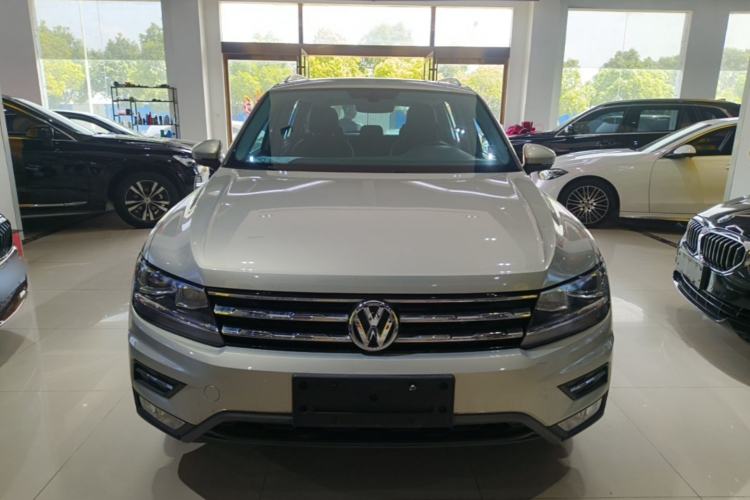 Used Volkswagen Tiguan L 2017 330TSI Automatic Two-Wheel Drive Luxury Edition Front
