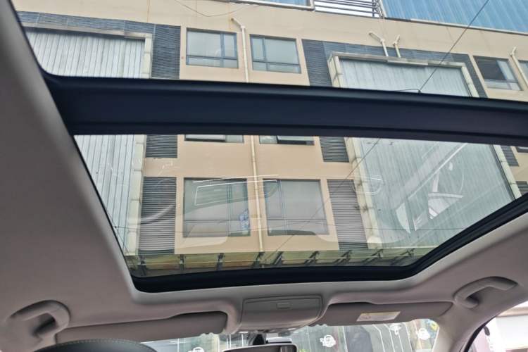 Used Volkswagen Tiguan L 2017 330TSI Automatic Two-Wheel Drive Flagship Edition Headliner