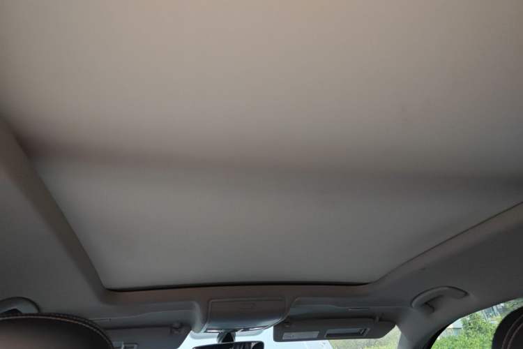 Used Volkswagen Tiguan L 2017 330TSI Automatic Two-Wheel Drive Flagship Edition Headliner