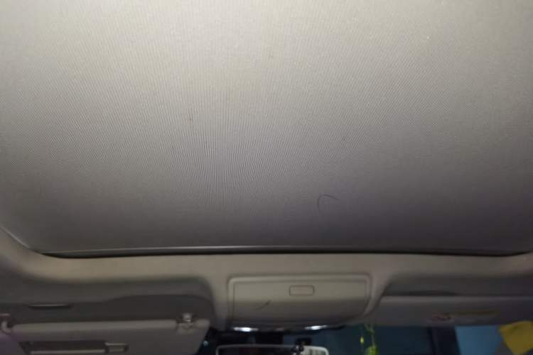 Used Volkswagen Tiguan L 2017 330TSI Automatic Two-Wheel Drive Luxury Edition Headliner
