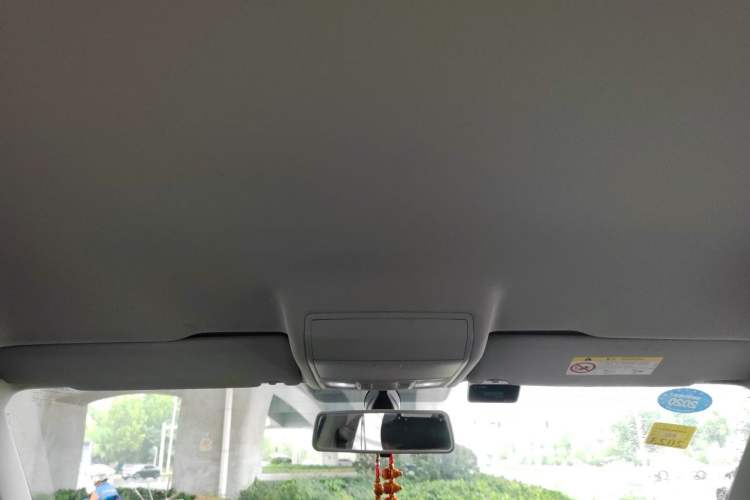 Used Volkswagen Tiguan L 2017 330TSI Automatic Two-Wheel Drive Luxury Edition Headliner