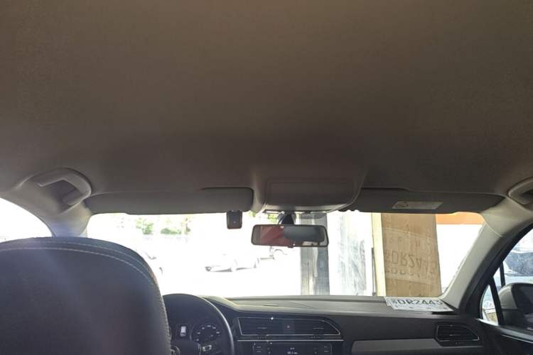 Used Volkswagen Tiguan L 2017 330TSI Automatic Two-Wheel Drive Comfort Edition Headliner