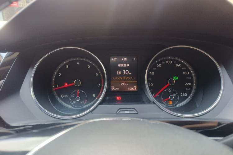 Used Volkswagen Tiguan L 2017 330TSI Automatic Two-Wheel Drive Luxury Edition Instrument Cluster