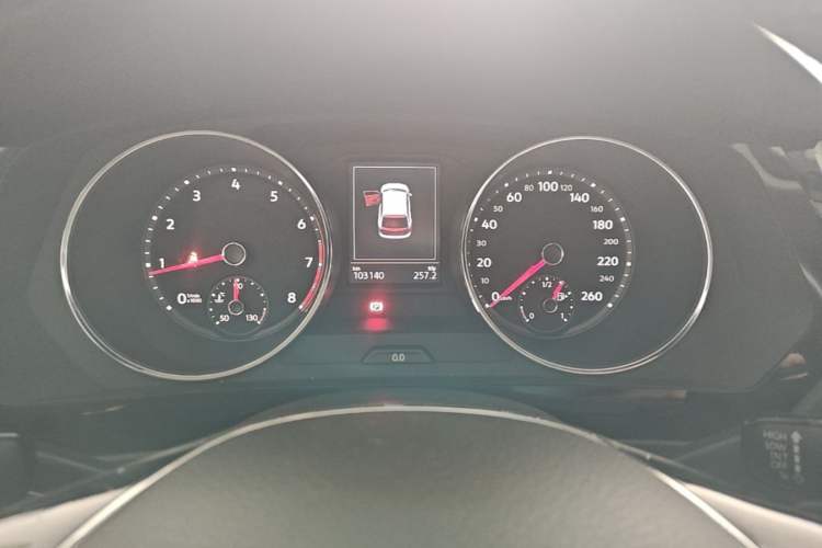 Used Volkswagen Tiguan L 2017 330TSI Automatic Two-Wheel Drive Luxury Edition Instrument Cluster