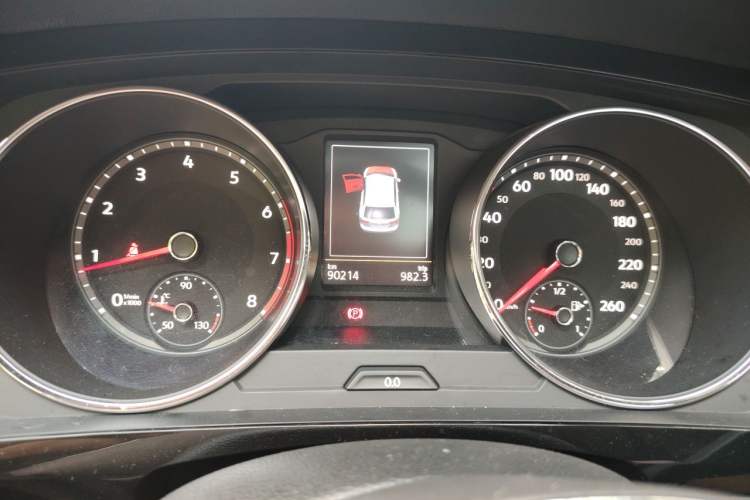 Used Volkswagen Tiguan L 2017 330TSI Automatic Two-Wheel Drive Flagship Edition Instrument Cluster
