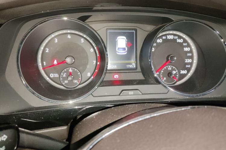 Used Volkswagen Tiguan L 2017 330TSI Automatic Two-Wheel Drive Luxury Edition Instrument Cluster