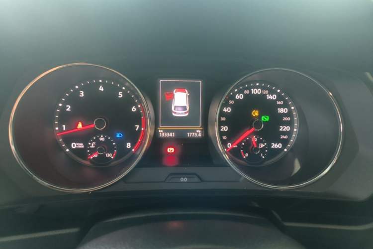 Used Volkswagen Tiguan L 2017 330TSI Automatic Two-Wheel Drive Comfort Edition Instrument Cluster