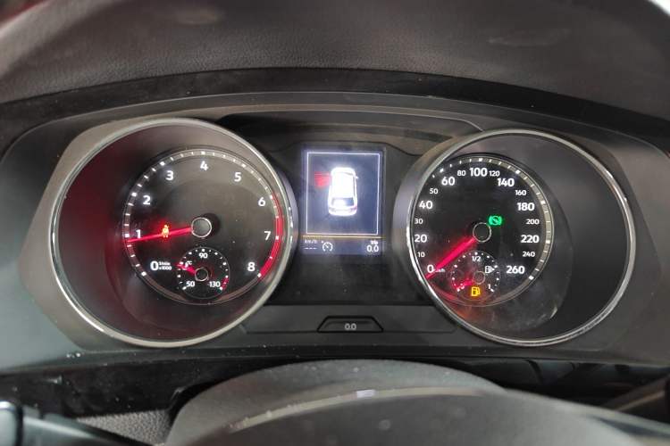 Used Volkswagen Tiguan L 2017 330TSI Automatic Two-Wheel Drive Luxury Edition Instrument Cluster