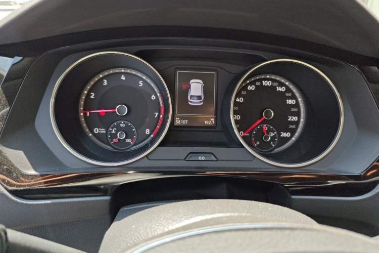 Used Volkswagen Tiguan L 2017 330TSI Automatic Two-Wheel Drive Flagship Edition Instrument Cluster
