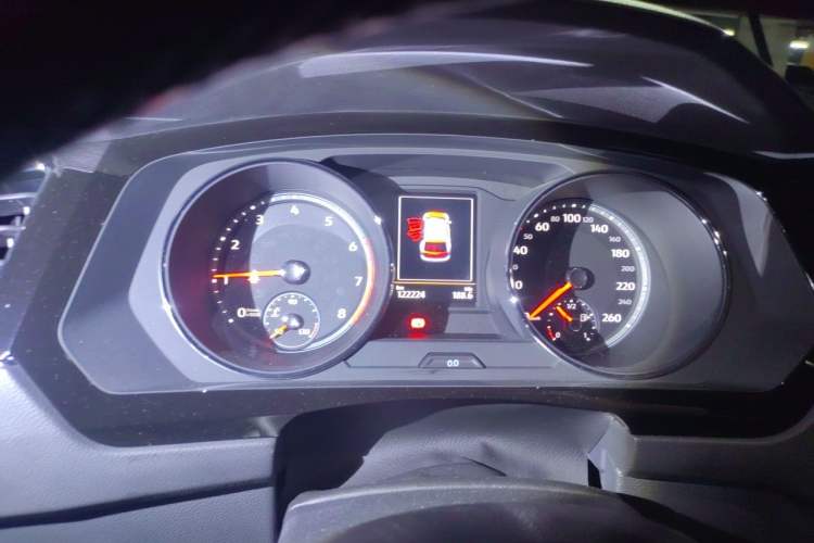 Used Volkswagen Tiguan L 2017 330TSI Automatic Two-Wheel Drive Luxury Edition Instrument Cluster