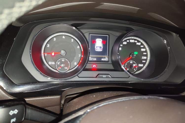 Used Volkswagen Tiguan L 2017 330TSI Automatic Two-Wheel Drive Luxury Edition Instrument Cluster
