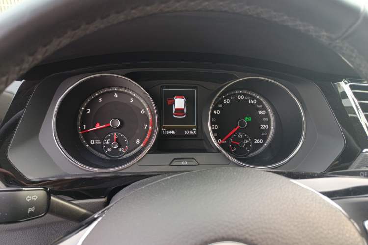 Used Volkswagen Tiguan L 2017 330TSI Automatic Two-Wheel Drive Luxury Edition Instrument Cluster