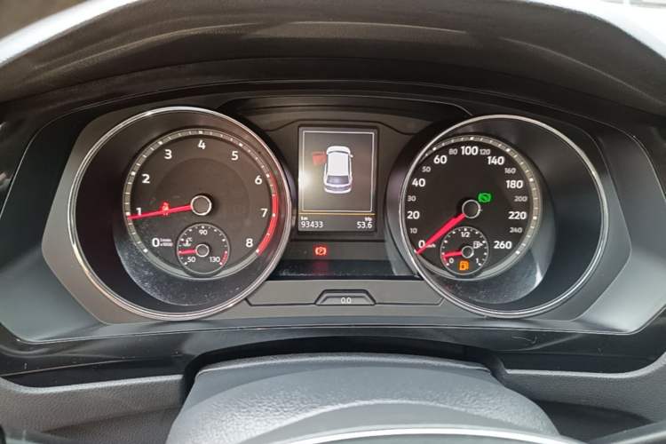Used Volkswagen Tiguan L 2017 330TSI Automatic Two-Wheel Drive Luxury Edition Instrument Cluster