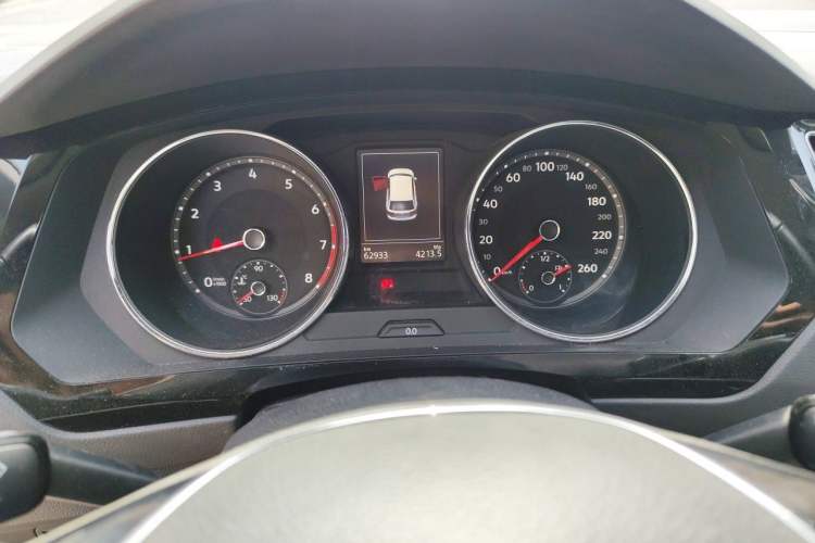 Used Volkswagen Tiguan L 2017 330TSI Automatic Two-Wheel Drive Luxury Edition Instrument Cluster