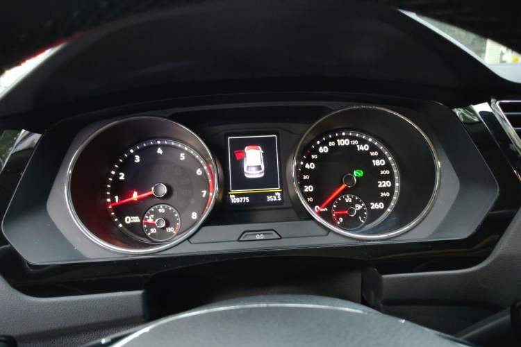 Used Volkswagen Tiguan L 2017 330TSI Automatic Two-Wheel Drive Luxury Edition Instrument Cluster