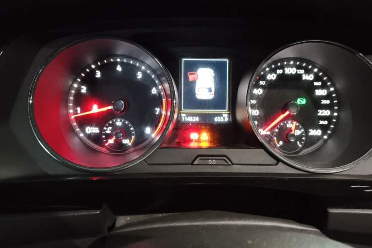Used Volkswagen Tiguan L 2017 330TSI Automatic Two-Wheel Drive Comfort Edition Instrument Cluster