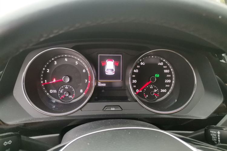 Used Volkswagen Tiguan L 2017 330TSI Automatic Two-Wheel Drive Comfort Edition Instrument Cluster
