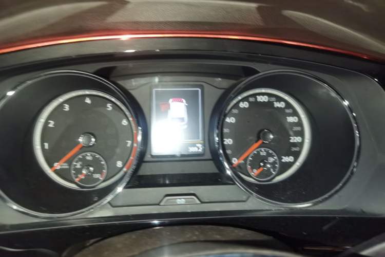 Used Volkswagen Tiguan L 2017 330TSI Automatic Two-Wheel Drive Luxury Edition Instrument Cluster