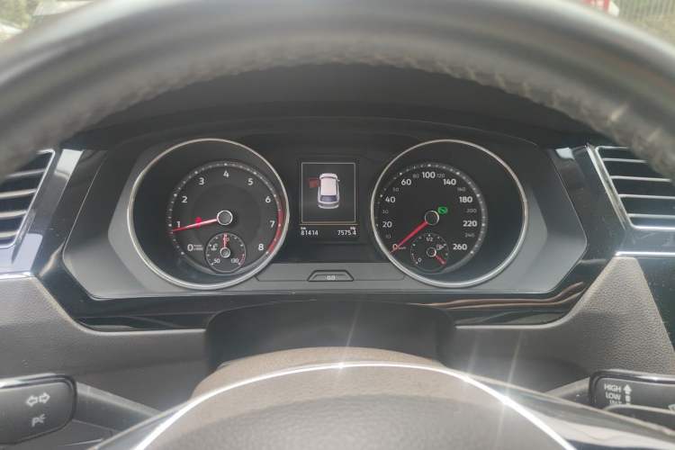 Used Volkswagen Tiguan L 2017 380TSI Automatic All-Wheel-Drive Flagship Edition Instrument Cluster