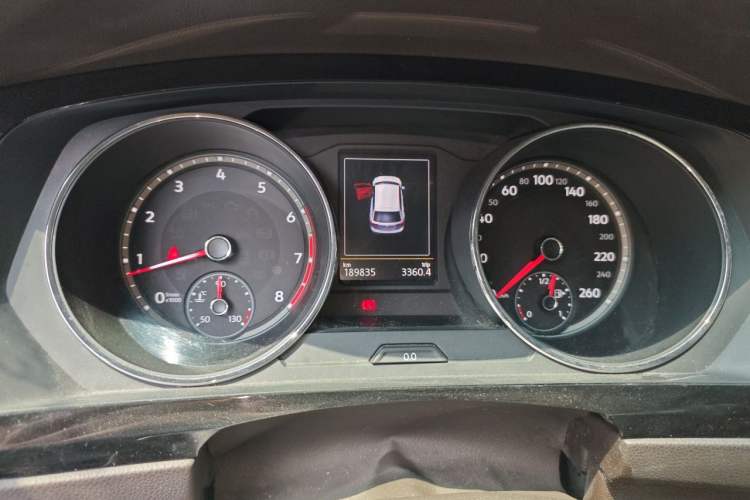 Used Volkswagen Tiguan L 2017 330TSI Automatic Two-Wheel Drive Luxury Edition Instrument Cluster