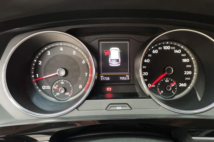 Used Volkswagen Tiguan L 2017 330TSI Automatic Two-Wheel Drive Luxury Edition Instrument Cluster