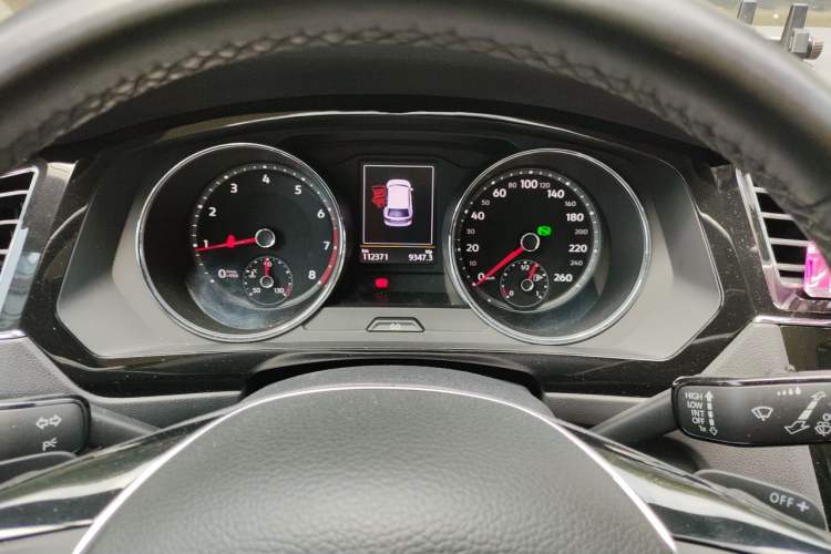 Used Volkswagen Tiguan L 2017 330TSI Automatic Two-Wheel Drive Luxury Edition Instrument Cluster