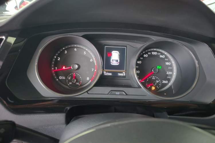 Used Volkswagen Tiguan L 2017 330TSI Automatic Two-Wheel Drive Luxury Edition Instrument Cluster