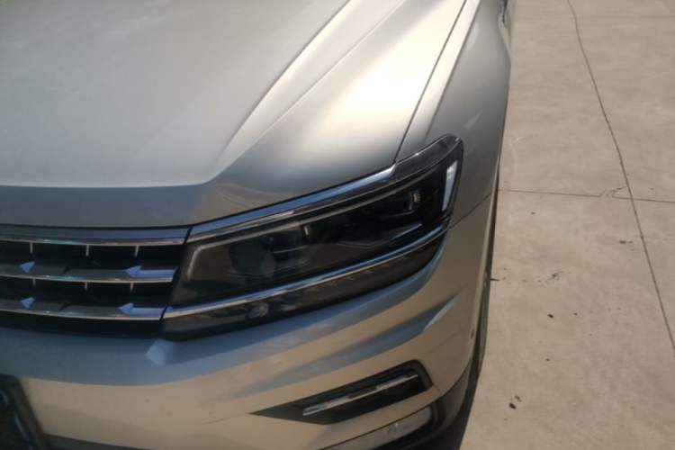 Used Volkswagen Tiguan L 2017 330TSI Automatic Two-Wheel Drive Flagship Edition Left Front Headlight