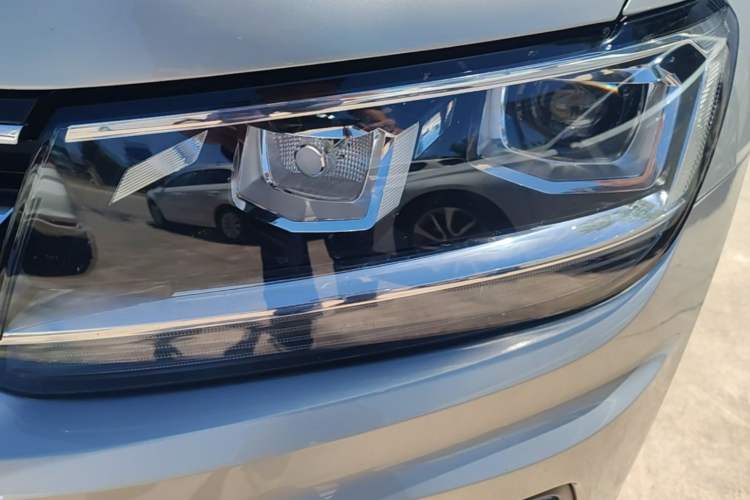 Used Volkswagen Tiguan L 2017 330TSI Automatic Two-Wheel Drive Luxury Edition Left Front Headlight