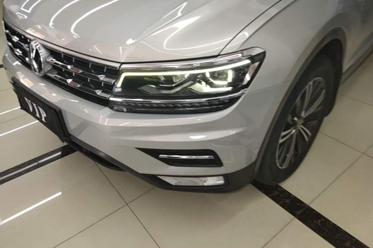 Used Volkswagen Tiguan L 2017 330TSI Automatic Two-Wheel Drive Flagship Edition Left Front Headlight