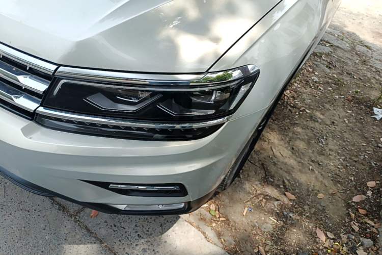 Used Volkswagen Tiguan L 2017 330TSI Automatic Two-Wheel Drive Flagship Edition Left Front Headlight