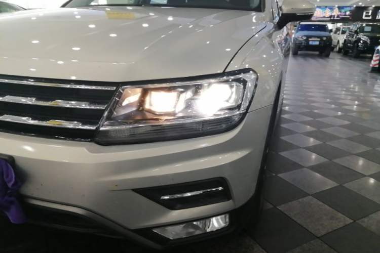 Used Volkswagen Tiguan L 2017 330TSI Automatic Two-Wheel Drive Luxury Edition Left Front Headlight