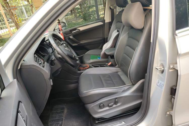 Used Volkswagen Tiguan L 2017 330TSI Automatic Two-Wheel Drive Flagship Edition Left Front Seat