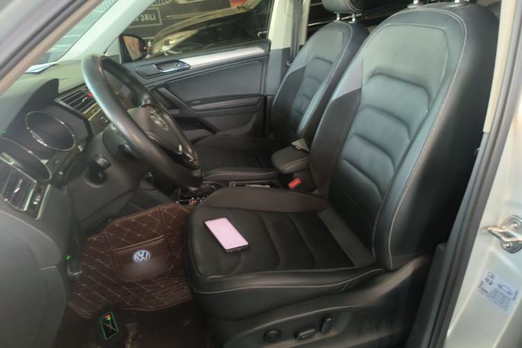 Used Volkswagen Tiguan L 2017 330TSI Automatic Two-Wheel Drive Comfort Edition Left Front Seat